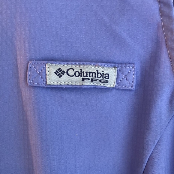 Columbia- Women’s periwinkle sleeveless snap closure blouse. Quick Dry. M/M - Picture 2 of 9